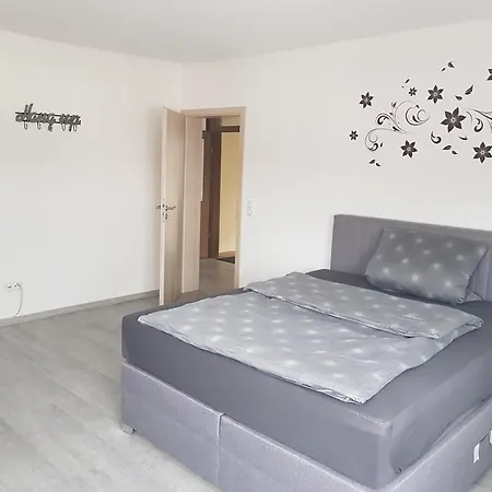 Ganze Monteurswohnung Mit 2 Schlafzimmern 90 Qm