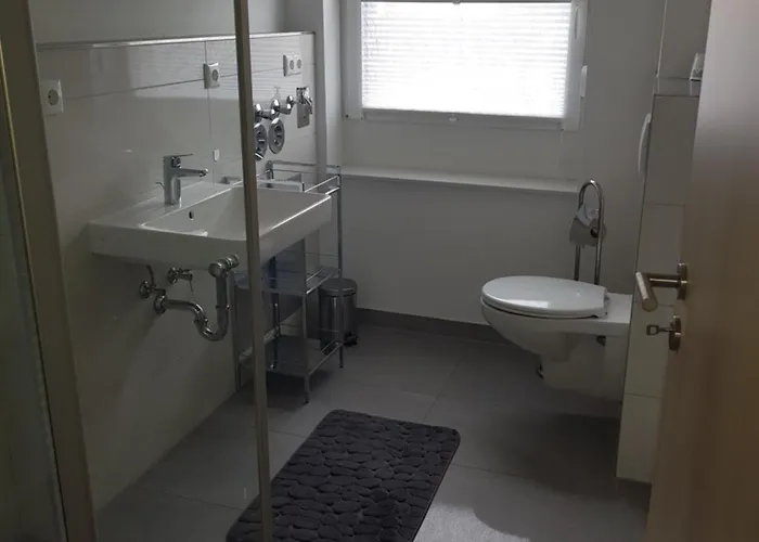 Ganze Monteurswohnung Mit 2 Schlafzimmern 90 Qm